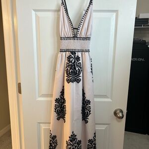 Elegant Black and White Maxi Dress